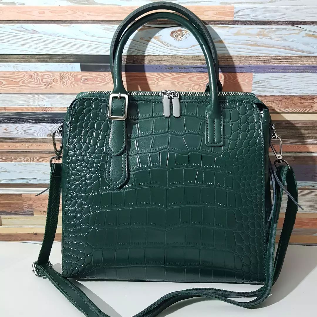 Женская сумка зеленого цвета формата А4